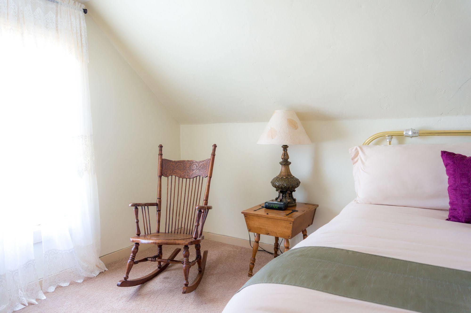 Indiana Jones Bed And Breakfast Antonito Exterior photo
